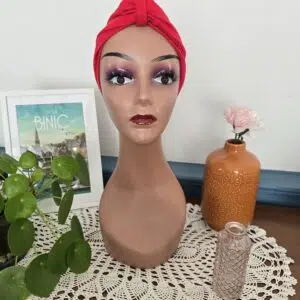 Bonnet rouge en coton effet volume