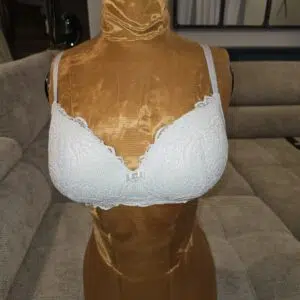 Soutien gorge 95c rouge gorge blanc